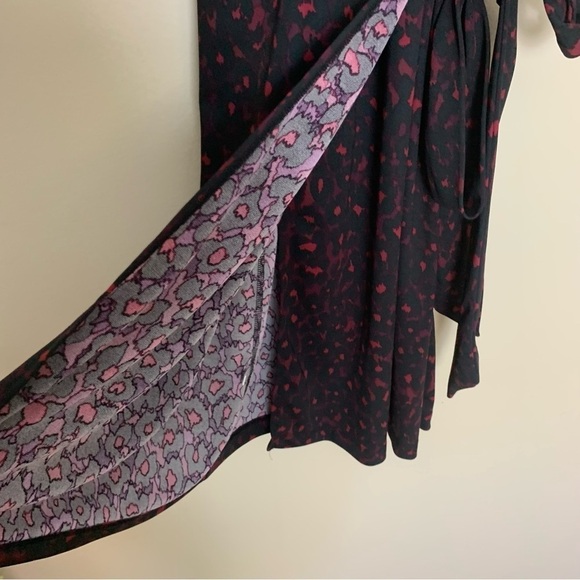 [Express] Red & Black Animal Print Sleeveless Wrap Dress - Picture 7 of 9